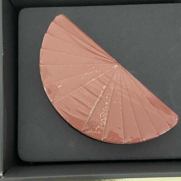 Karl Lagerfeld Private Luxuries Soap 1.75 oz Perfumed Body Cream 2 oz Gift Set - Picture 6 of 13